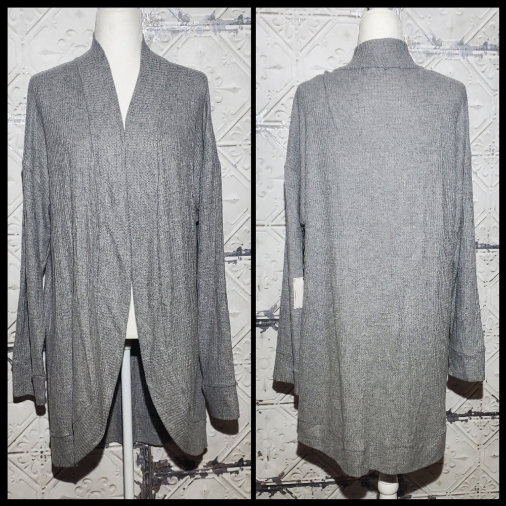 1.STATE Women's Cardigan Size XL silver